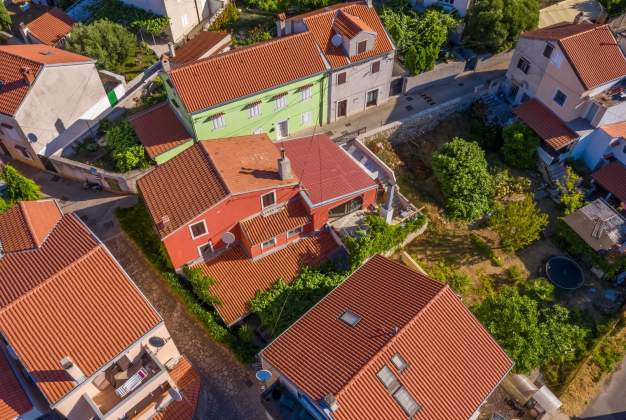 Apartman  Aleks 1 smješten na atraktivnoj lokaciji okružen cvijećem apartman za 2 osobe Mali Lošinj.