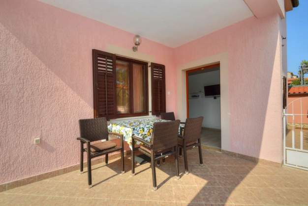 Ferienwohnung Marta 2 komfortable Familienunterkunft in der Nähe des Meeres, Mali Lošinj