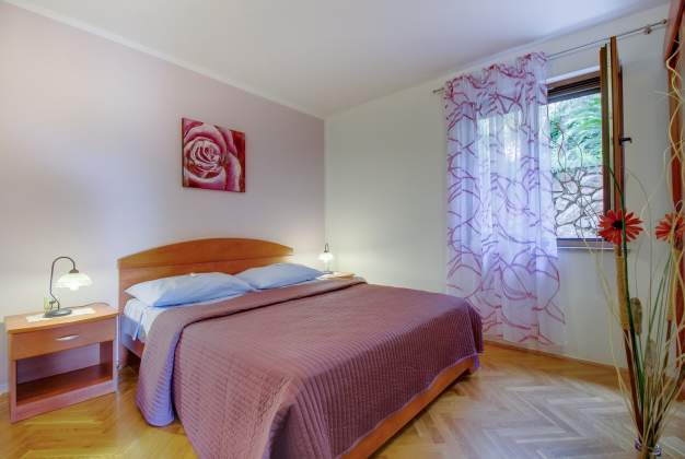 Apartment Melisa 1 surrounded by garden on the ground floor by 3 persons, Mali Lošinj.