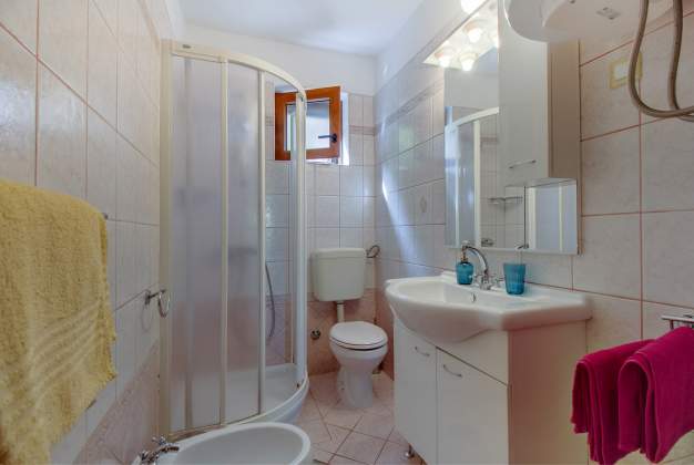 Apartma Melisa 1 obdan z mediteranskim vrtom v pritličju za 3 osebe, Mali Lošinj.