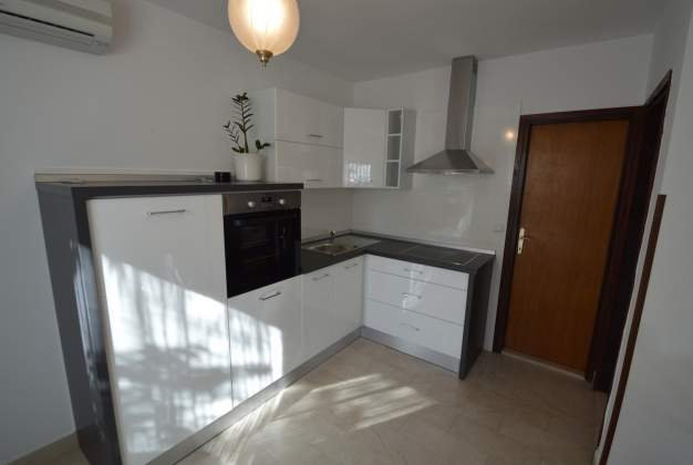 Apartment Milica 3 ideal vacation just a step away from the sea, Mali Lošinj