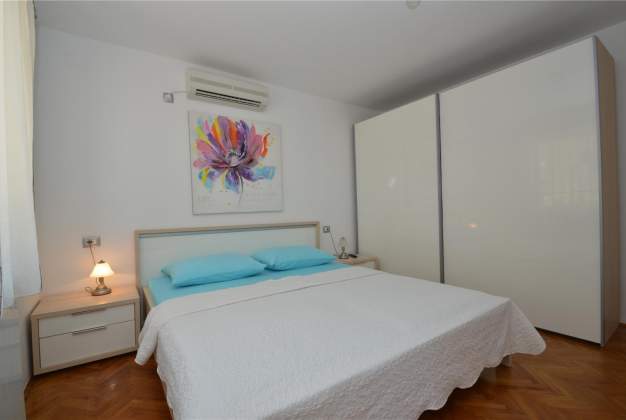 Apartment Milica 4 romantic vacation in Mali Lošinj