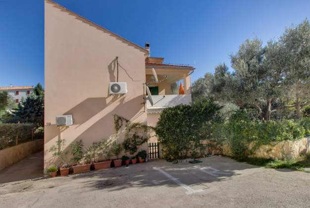 Ferienwohnungen Nadia 1 - Sveti Jakov, Kroatien