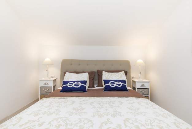 Apartman Navy 1 – Udoban smještaj 450m od plaže, Mali Lošinj