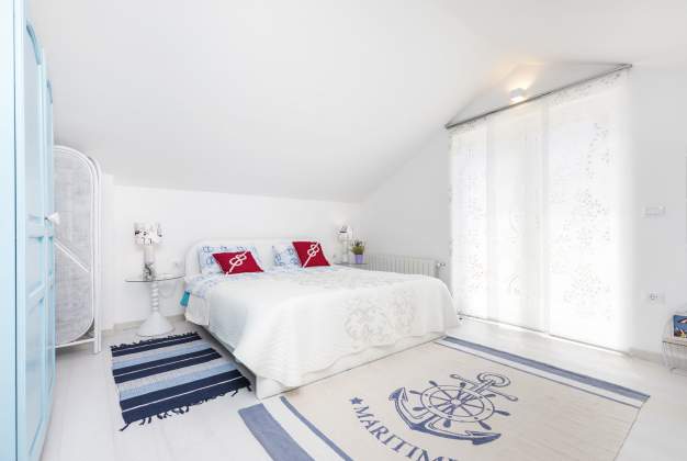 Apartman Navy 1 – Udoban smještaj 450m od plaže, Mali Lošinj