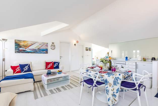 Apartman Navy 1 – Udoban smještaj 450m od plaže, Mali Lošinj