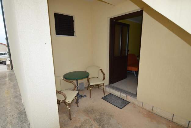 Apartment Neda 2 - simple and relaxing vacation for 2 people Mali Losinj
