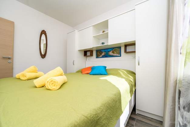 Apartment Kamelia sea view, for 3 people in Poljana, Mali Lošinj