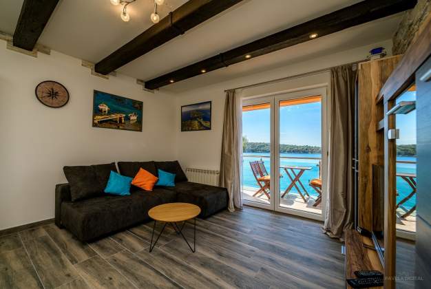 Apartment Kamelia sea view, for 3 people in Poljana, Mali Lošinj