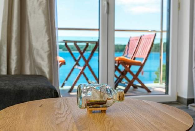 Apartment Kamelia sea view, for 3 people in Poljana, Mali Lošinj