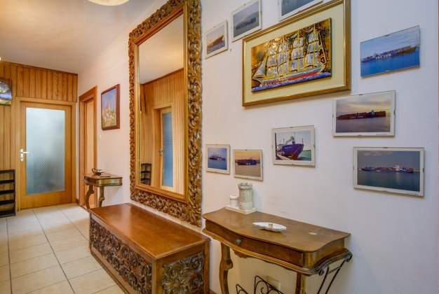 Magnolia apartment with sea view, Mali Lošinj
