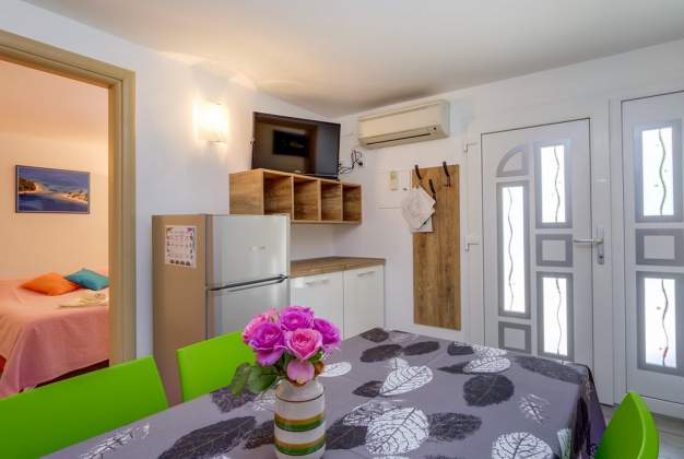 Apartment Gardenia sea view, 2 bedrooms in Poljana, Mali Lošinj