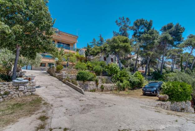 Apartment Lavanda with a view for three people in Poljana, Mali Lošinj