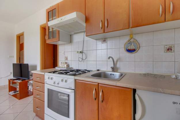 Apartment Nevia 1 charming accommodation in the old town, Mali Lošinj