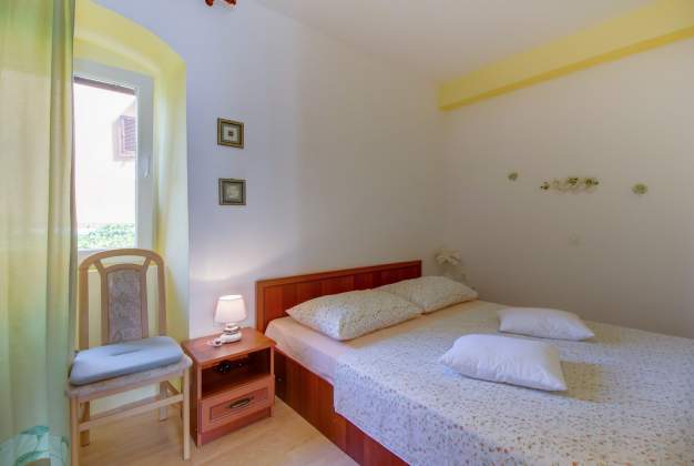 Apartment Nevia 2 accommodation for 4 people in the center of Mali Lošinj