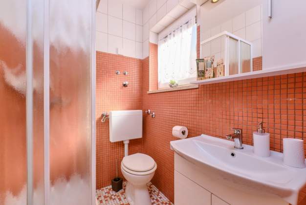 Apartment Nika 1, quiet stay by the sea for couples in Mali Lošinj