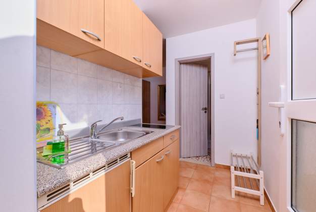 Apartment Nika 1, quiet stay by the sea for couples in Mali Lošinj