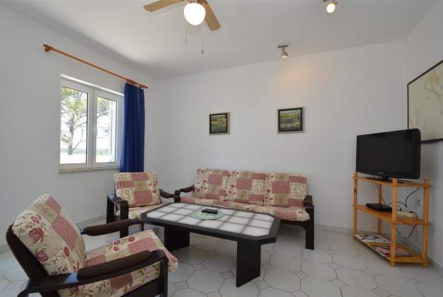 Apartmaji Nina 5 - Mali Lošinj, Hrvaška