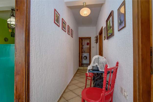 Apartment Nona 1 rustic apartment for 4 people, Miholascica