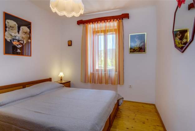 Ferienwohnungen Nona 1 - rustikales Apartment für 4 Personen Miholascica, Kroatien.