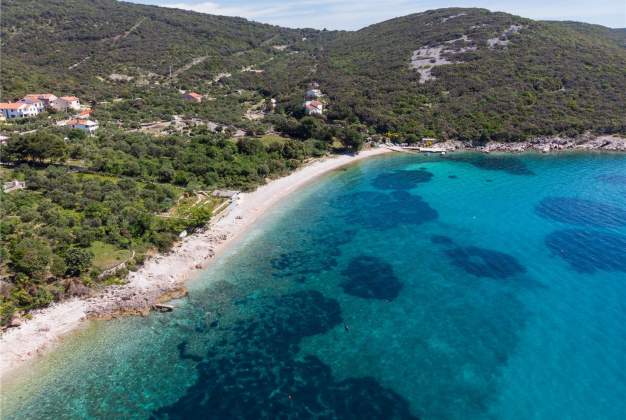 Apartment Nona 1 rustic apartment for 4 people, Miholascica