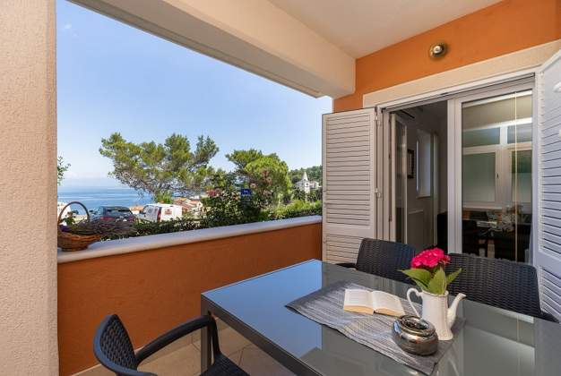 Apartment Orangina 2, quiet location 100m from the sea, Mali Lošinj