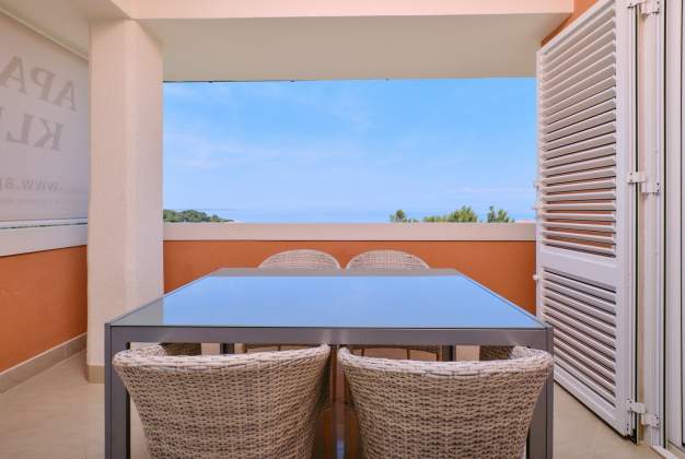 Apartment Orangina 3, sea View, 100m from the beach, Mali Losinj