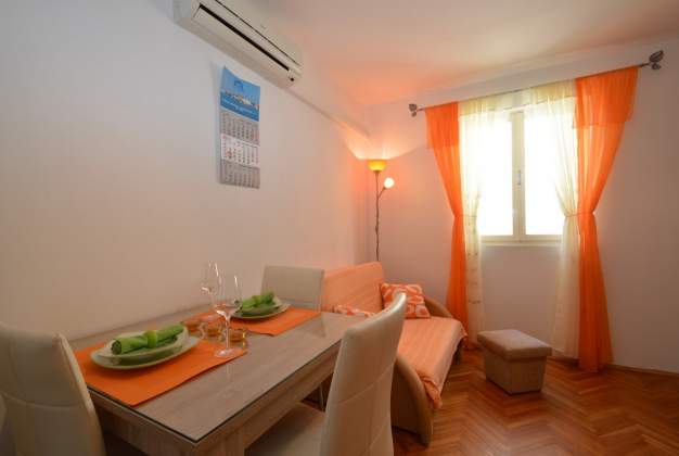 Apartment Orhideja 1, Cozy Stay in Mali Lošinj Center