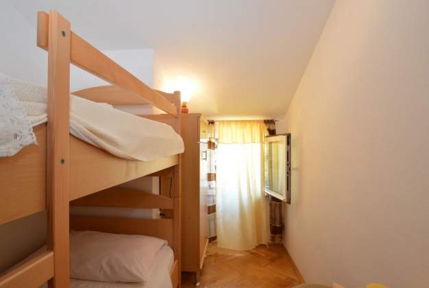 Apartment Orhideja 2, Spacious Stay in Mali Lošinj