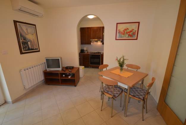 Apartment Oskar 1, for 4 people in Privlaka, Mali Lošinj