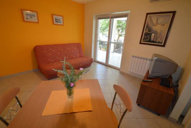 Apartment Oskar 1, for 4 people in Privlaka, Mali Lošinj
