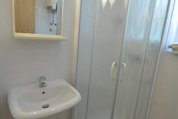 Apartman Oskar 2 - Studio 100m from the beach in Privlaka, Mali Losinj