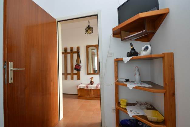 Apartment Petra 1 - Mali Losinj, Croatia