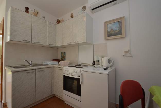 Apartment Petra 2 - Mali Losinj, Croatia