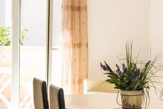Apartment Pineta 1 located by the beach for 6 people, Artatore