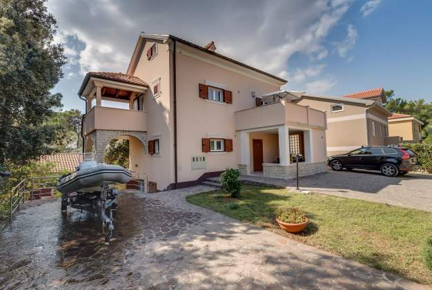 Apartment Pineta 3 apartment for 5 people, near the sea in Artatore