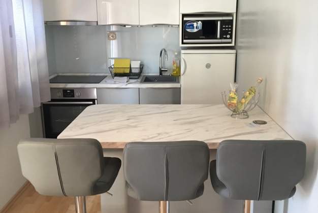 Apartment Stella with sea view for 3 people, Mali Lošinj
