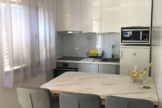 Apartment Stella with sea view for 3 people, Mali Lošinj