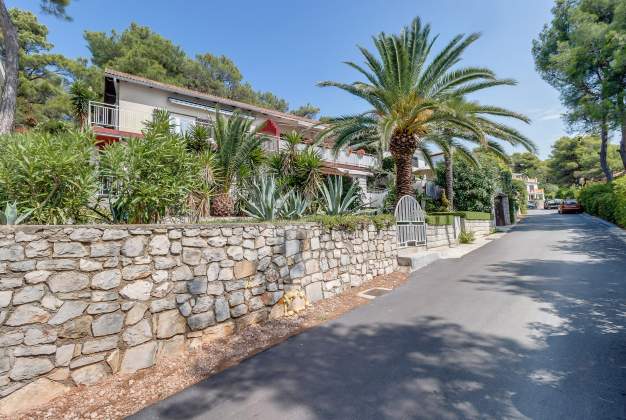 Apartment Stella with sea view for 3 people, Mali Lošinj