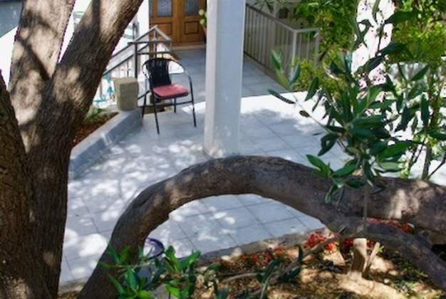 Apartment Agata 1 contemporary design in a beautiful setting for 3 people, Mali Losinj 