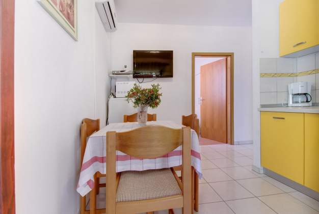 Ferienwohnung Prica 1 Familienunterkunft mit Terrasse und Grill, Mali Lošinj