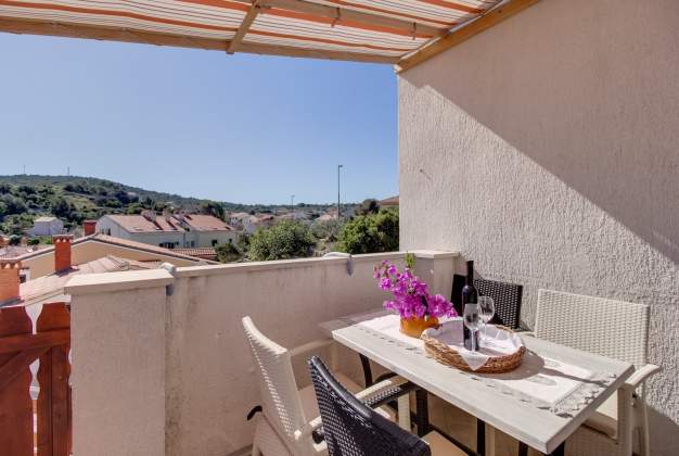Apartment Prica 3 apartment with sea view and terrace, Mali Lošinj