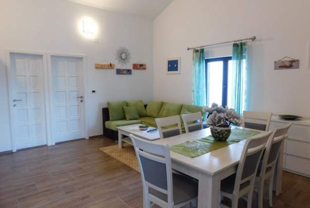 Appartamento Privlaka 1 - per 4 persone con vista sul mare - Lussin Piccolo.