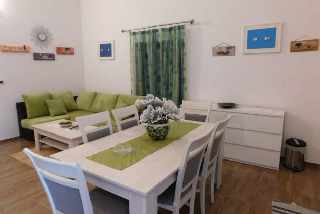Appartamento Privlaka 1 - per 4 persone con vista sul mare - Lussin Piccolo.