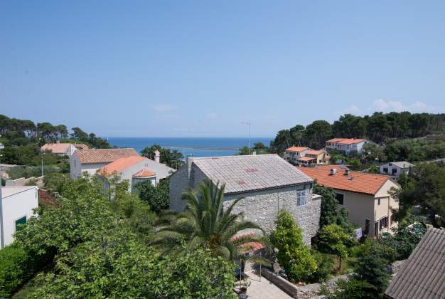 Apartment Rafaela 1 for 2-4, near Rovenska Beach - Veli Losinj