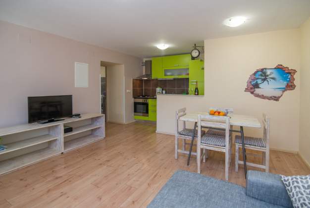 Apartment Rafaela 1 for 2-4, near Rovenska Beach - Veli Losinj