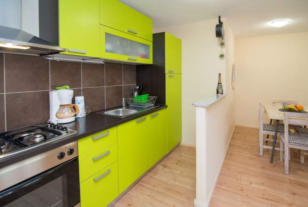 Apartment Rafaela 1 for 2-4, near Rovenska Beach - Veli Losinj