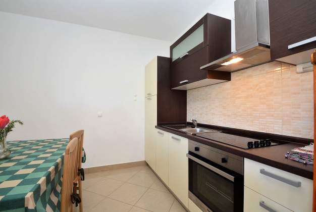 Apartment Rahela 1, for 4 people near Bojčić beach, Mali Lošinj