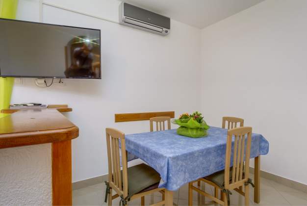 Apartment Rahela 1, for 4 people near Bojčić beach, Mali Lošinj