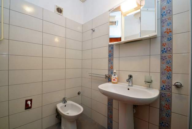 Apartment Rahela 2, family stay near Bojčić beach, Mali Lošinj